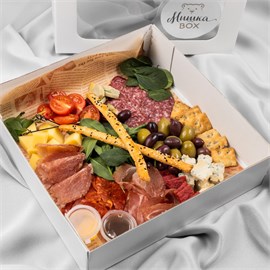 {{photo.Alt || photo.Description || 'BOX «Антипасти»'}}
